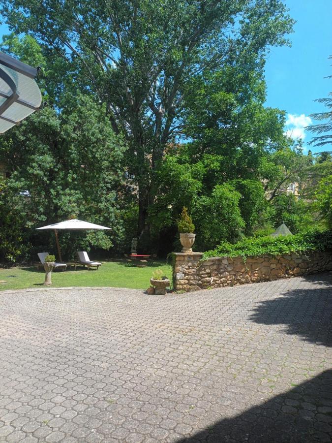 Le Vieux Moulin De Jouques Bed and Breakfast Buitenkant foto