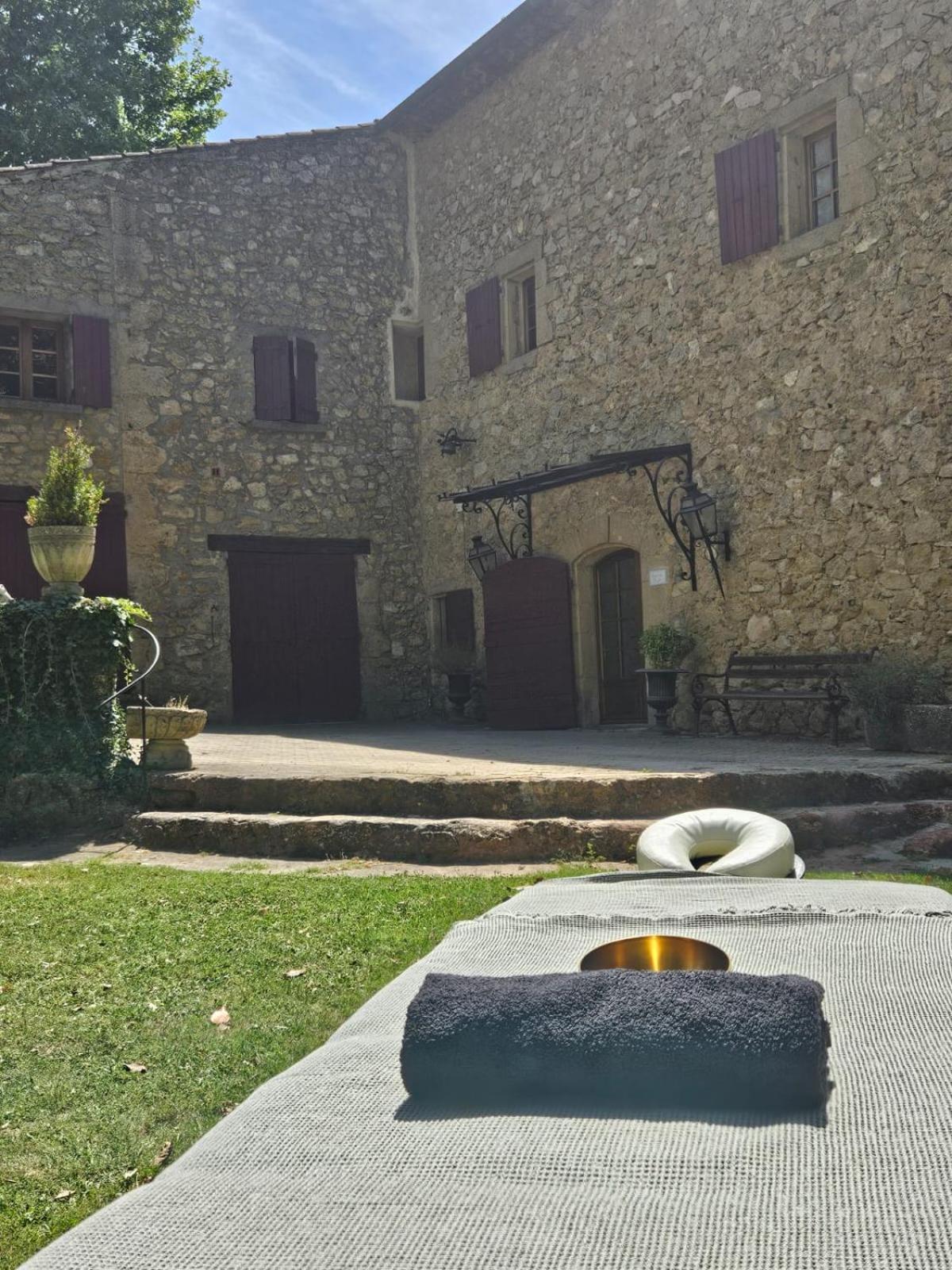 Le Vieux Moulin De Jouques Bed and Breakfast Buitenkant foto